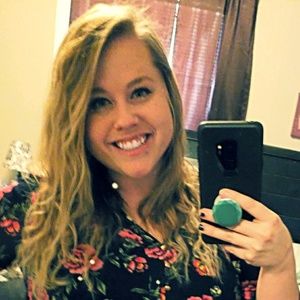 Meet your Posher, April